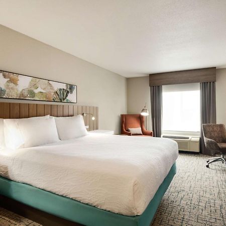 Hilton Garden Inn Dubuque Downtown Bagian luar foto