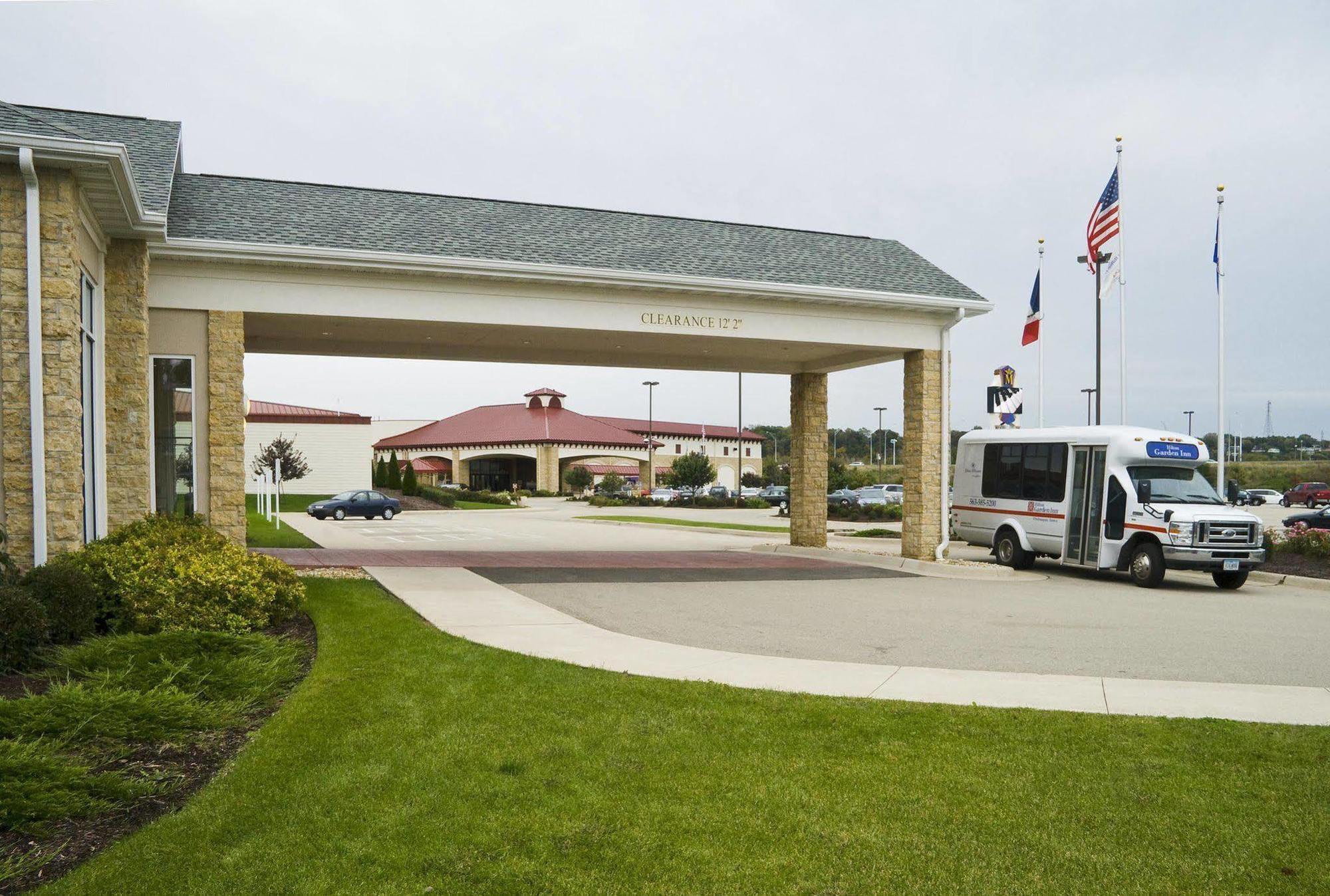 Hilton Garden Inn Dubuque Downtown Bagian luar foto