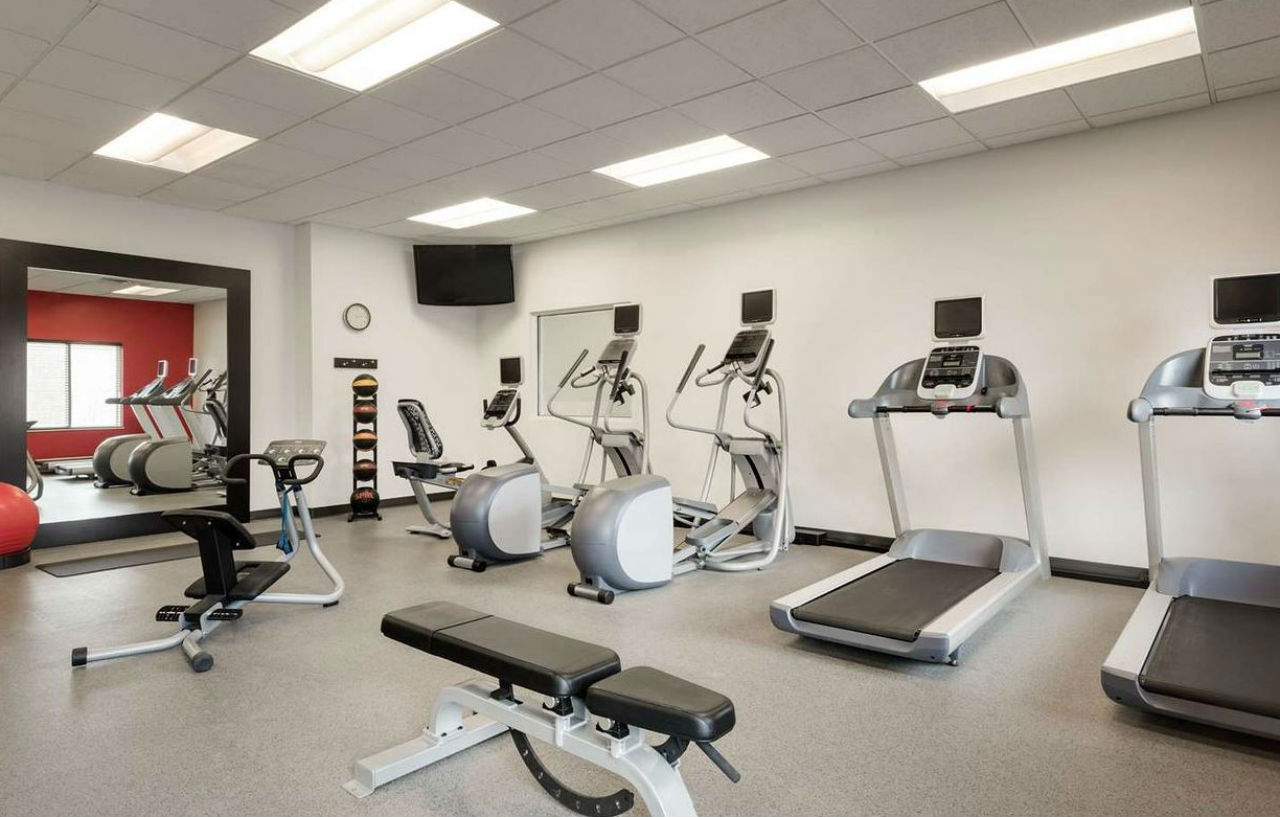 Hilton Garden Inn Dubuque Downtown Bagian luar foto